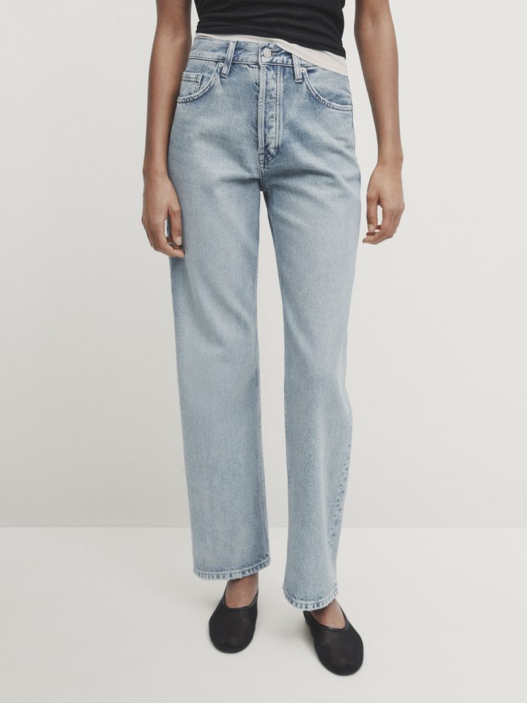 Jeans denim tiro alto straight fit de Massimo Dutti